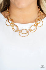 Load image into Gallery viewer, Bend OVAL Backwards - Gold Necklace
