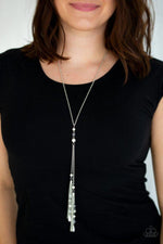 Load image into Gallery viewer, Timeless Tassles - White
